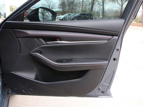 Used 2025 MAZDA MAZDA3 Carbon image 26