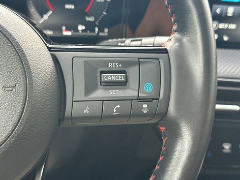 Used 2025 Nissan Kicks SR w/ SR Premium Package FWD image 28
