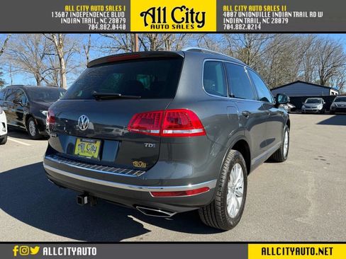 Used 2016 Volkswagen Touareg Sport image 7