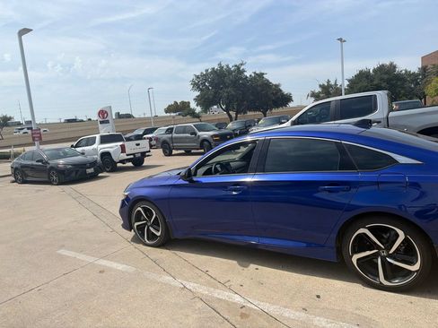 Used 2022 Honda Accord Sport image 7