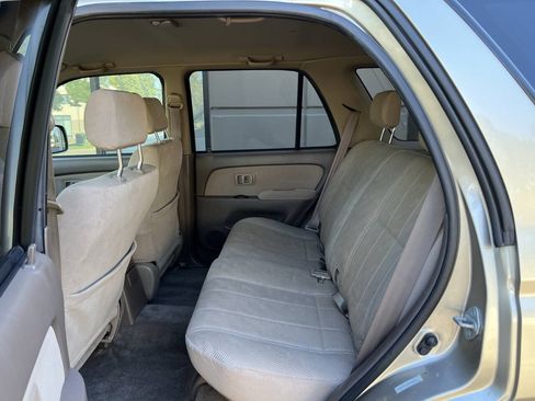 Used 2002 Toyota 4Runner SR5 RWD image 11