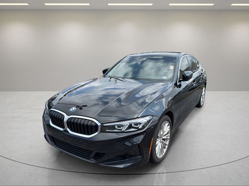 Used 2024 BMW 330i xDrive Sedan w/ Premium Package AWD/4WD image 1