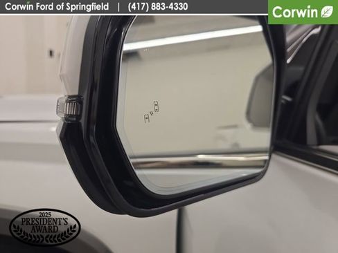 Used 2024 Toyota Tundra Limited AWD/4WD image 38