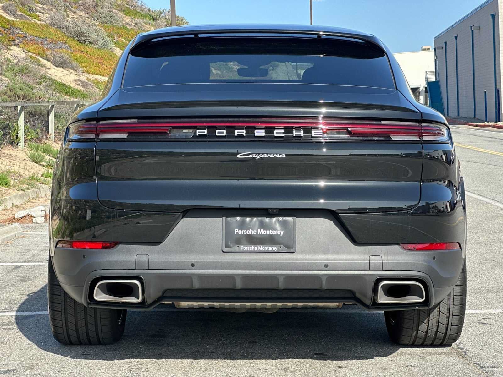 Certified 2025 Porsche Cayenne Coupe AWD/4WD image 8
