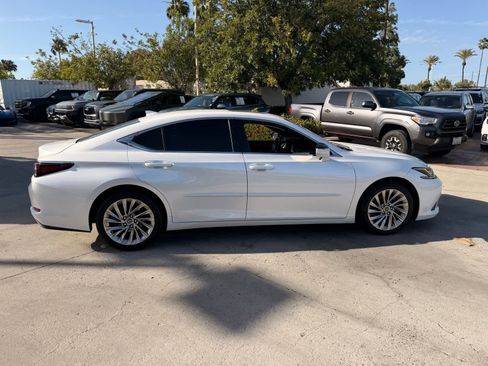 Used 2020 Lexus ES 350 w/ Accessory Package FWD image 6