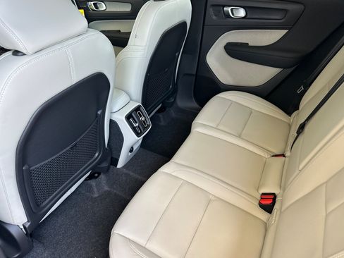New 2026 Volvo XC40 B5 Ultra AWD/4WD image 9