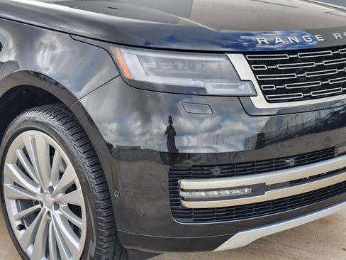 Used 2024 Land Rover Range Rover Long Wheelbase SE image 8