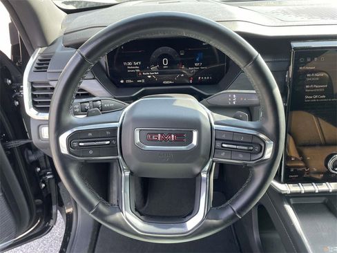 Used 2024 GMC Acadia Elevation image 18