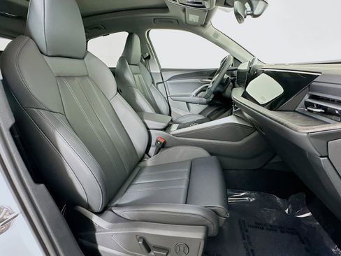 New 2025 Audi Q5 Premium Plus image 8
