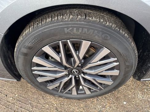 Used 2025 Nissan Altima 2.5 SV image 21