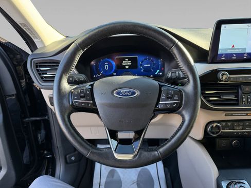 Used 2021 Ford Escape SEL w/ Technology Package image 12