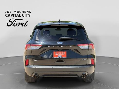 Used 2022 Ford Escape SE w/ SE Sport Appearance Package AWD/4WD image 6