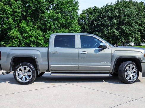 Used 2018 GMC Sierra 1500 Denali w/ Denali Ultimate Package AWD/4WD image 5