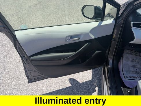 Used 2024 Toyota Corolla SE w/ SE Package FWD image 11