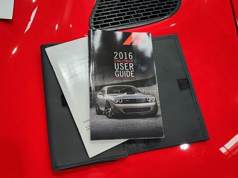 Used 2016 Dodge Challenger SRT Hellcat RWD image 40