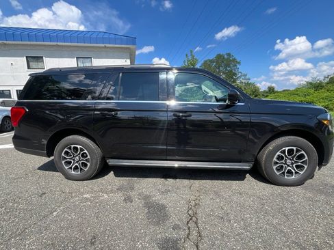 Used 2022 Ford Expedition Max XLT AWD/4WD image 8