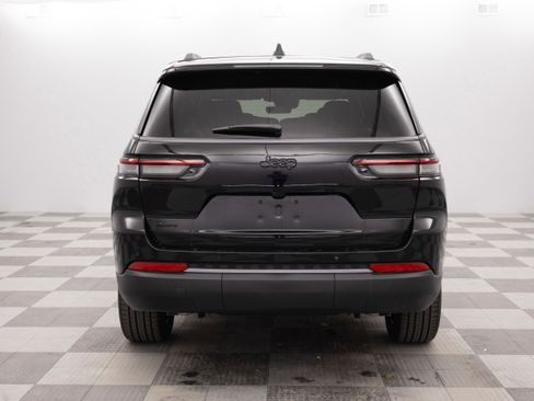 New 2026 Jeep Grand Cherokee L Limited w/ Limited Altitude Package AWD/4WD image 11