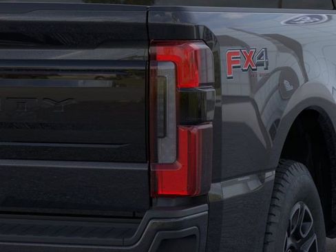 New 2026 Ford F250 Platinum AWD/4WD image 21
