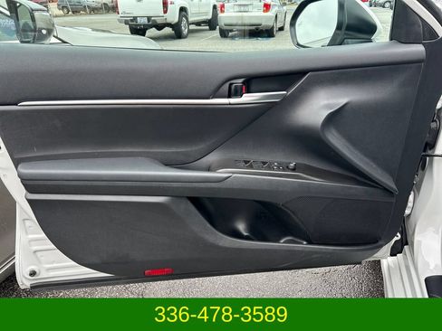 Used 2024 Toyota Camry SE FWD image 12