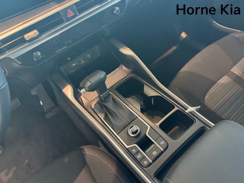New 2026 Kia Sorento LX FWD image 18