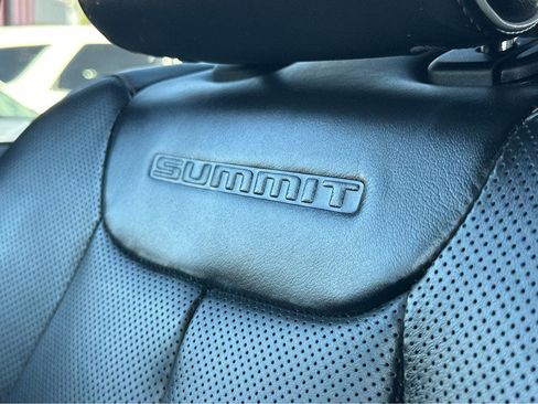 Used 2022 Jeep Grand Cherokee Summit w/ Advanced Protech Group IV image 31