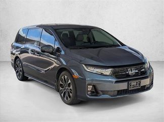 Used 2025 Honda Odyssey Elite video 3