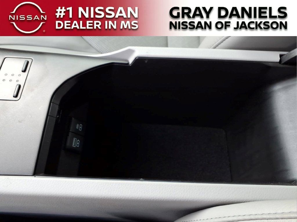 Used 2022 Toyota Camry XLE FWD image 20
