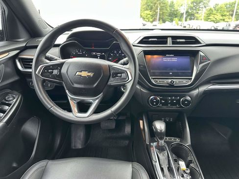 Used 2021 Chevrolet TrailBlazer ACTIV w/ Convenience Package FWD image 10