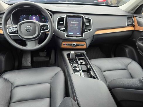 Certified 2024 Volvo XC90 T8 Plus w/ Protection Package Premier image 19
