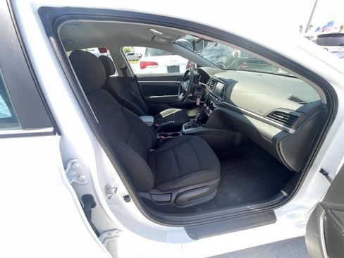 Used 2019 Hyundai Elantra SEL w/ Cargo Package FWD image 5