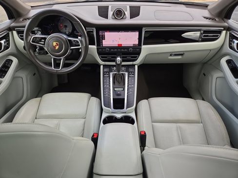 Used 2021 Porsche Macan S w/ Premium Package Plus image 15