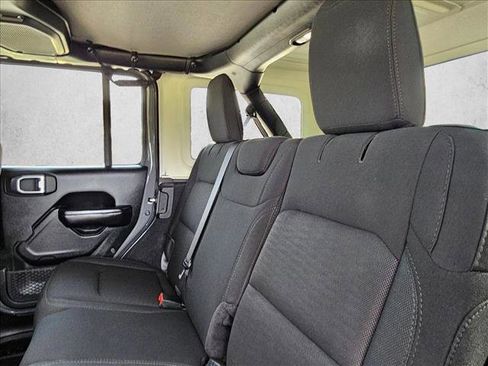 Used 2020 Jeep Wrangler Unlimited Sport image 21