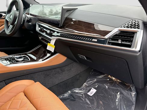 New 2026 BMW X5 M60i image 24