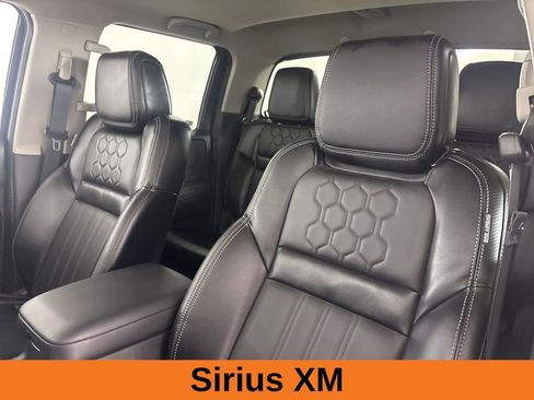 Used 2024 Nissan Frontier SL w/ Technology Package image 12