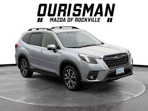 Used 2023 Subaru Forester Limited AWD/4WD image 1