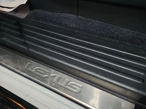 Used 2015 Lexus GX 460 image 48