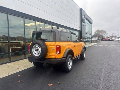 Used 2022 Ford Bronco 2-Door image 3