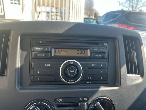 Used 2015 Nissan NV200 S w/ Cruise Control Package image 13