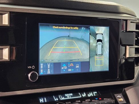 Certified 2025 Toyota Sequoia SR5 image 31