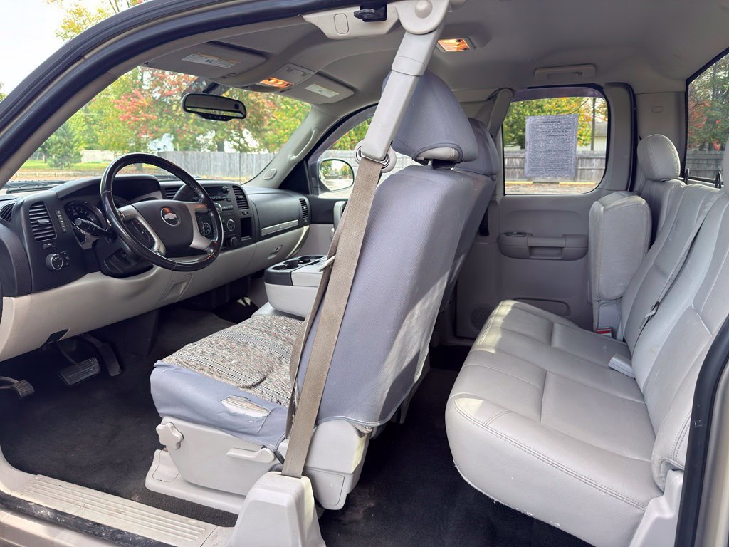 Used 2008 Chevrolet Silverado 1500 LT w/ Power Pack Plus AWD/4WD image 21