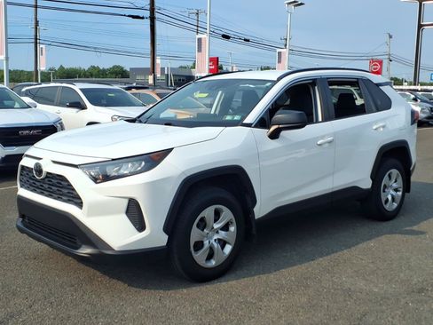 Used 2019 Toyota RAV4 LE w/ All Weather Liner Package AWD/4WD image 8
