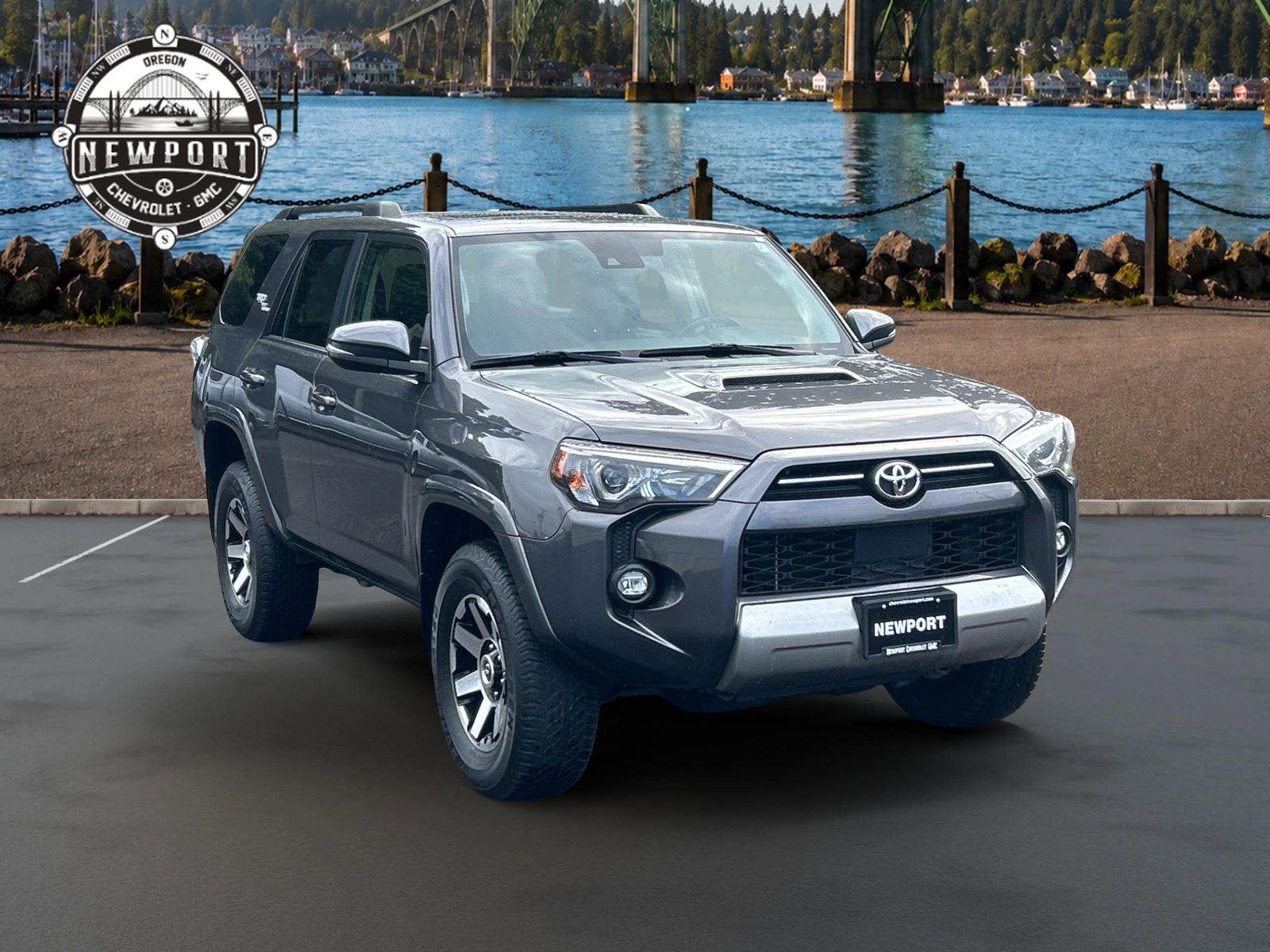Used 2022 Toyota 4Runner TRD Off-Road Premium w/ Moonroof Package AWD/4WD image 2