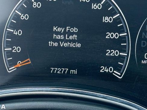 Used 2020 Jeep Grand Cherokee Limited image 19