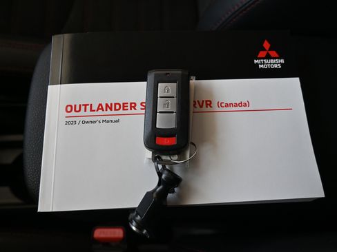 Used 2023 Mitsubishi Outlander Sport SE image 34