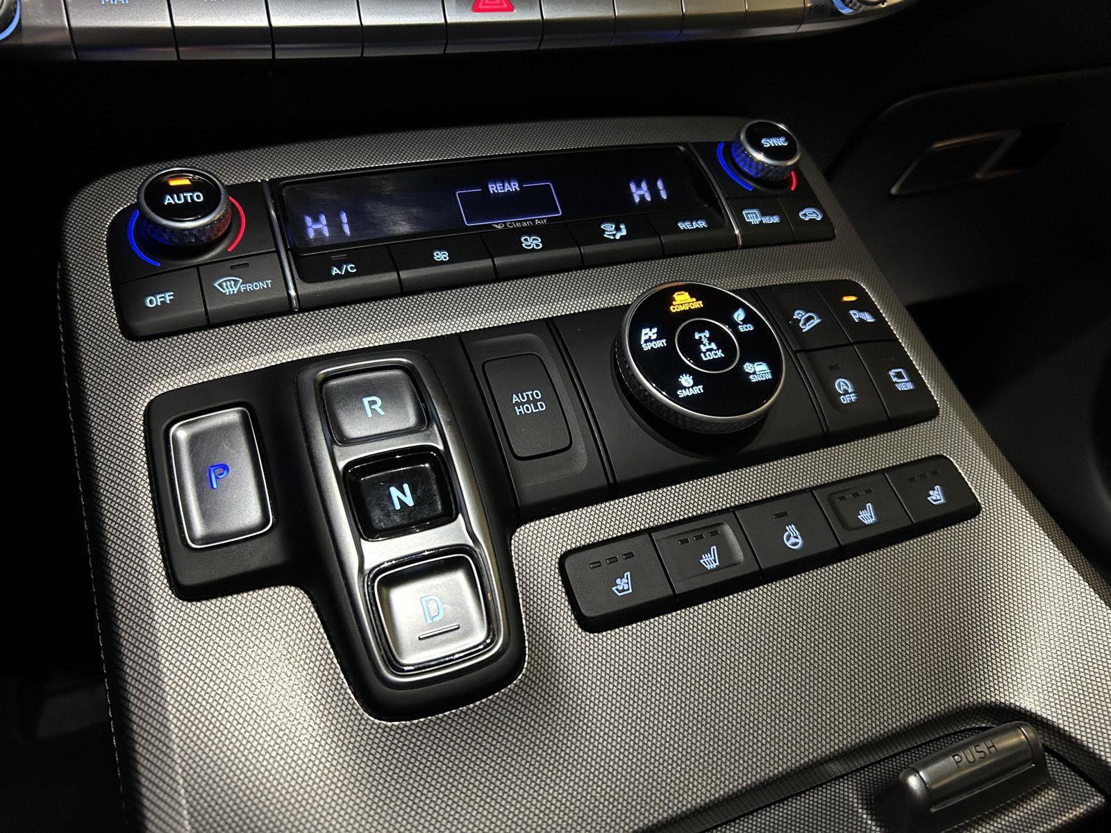 Used 2022 Hyundai Palisade Limited AWD/4WD image 18