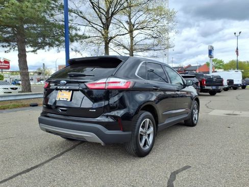 Certified 2024 Ford Edge SEL w/ Convenience Package AWD/4WD image 7