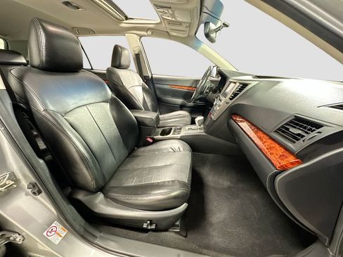 Used 2011 Subaru Outback 3.6R Limited image 28