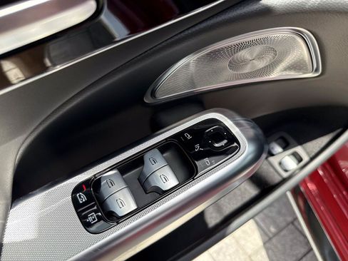 Certified 2025 Mercedes-Benz E 53 AMG e 4MATIC Sedan image 18