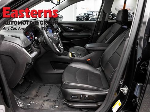 Used 2024 GMC Terrain SLT AWD/4WD image 14