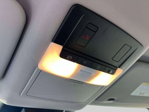 Used 2023 Nissan Rogue SV image 32